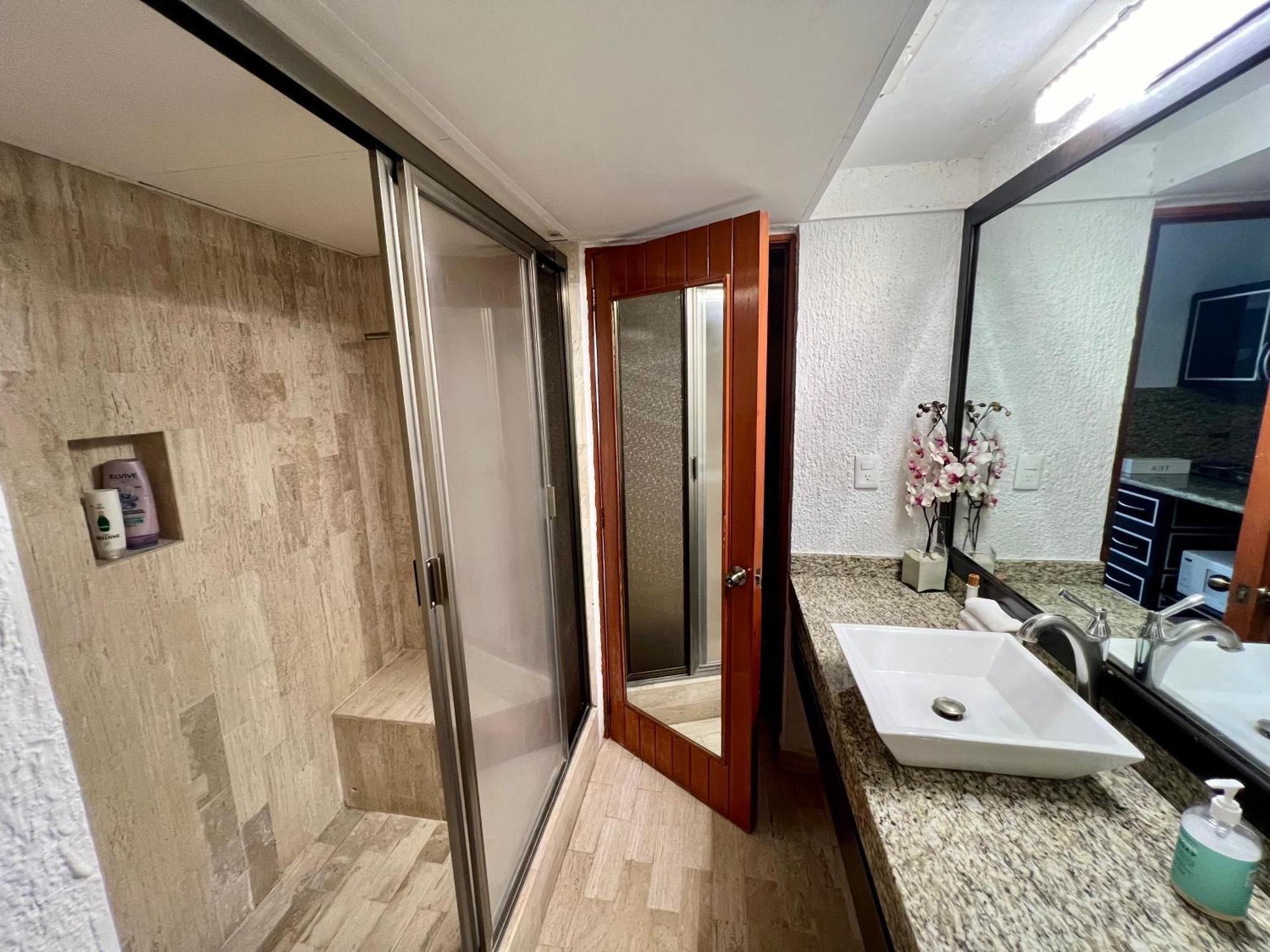 Apartment Solymar Studio Apt Beachfront With Sunset Views Cancún